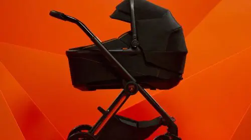 Lamborghini lansează un cărucior pentru copii