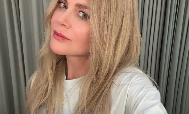 Balenciaga lansează o colecție de tricouri „Brand Ambassador Fanclub Series”