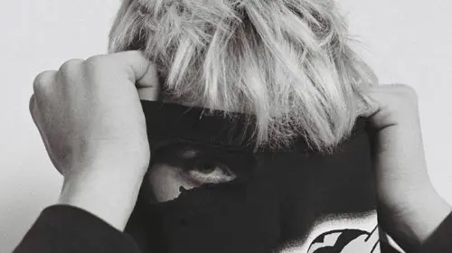 Editura Rizzoli lansează un volum care explorează arhiva brandului de streetwear Aries