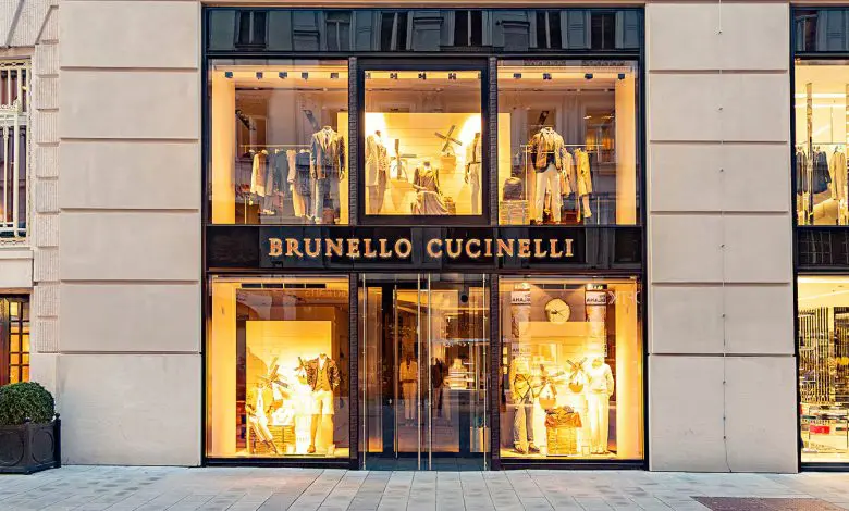 Cucinelli a înregistrat profituri mai mari în 2024 și confirmă orientarea vânzărilor