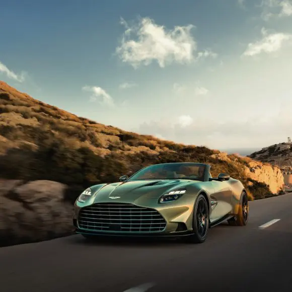 Aston Martin Vanquish Volante: cea mai rapidă și mai puternică decapotabilă cu motor față din lume