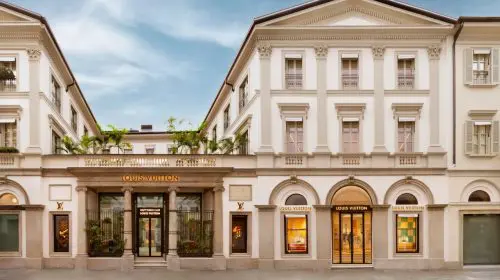 Louis Vuitton deschide un flagship în Milano care include un magazin, un restaurant și o cafenea