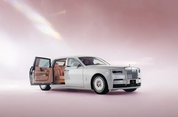 Rolls Royce Phantom Cherry Blossom – comandă unicat