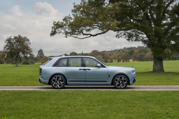 Rolls-Royce prezintă Cullinan Daisy: un exemplar unic