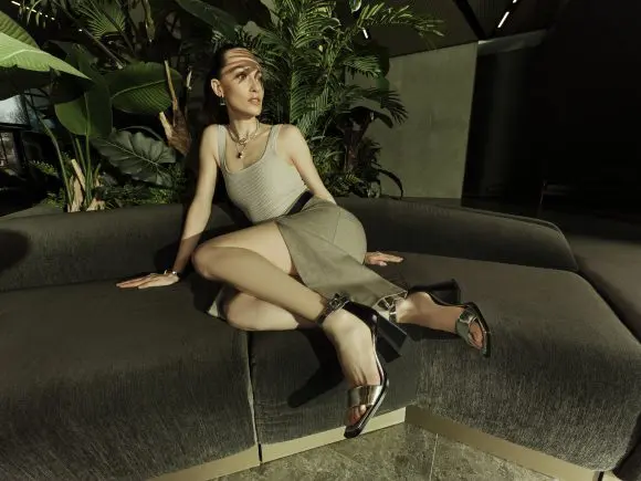 The Unseen Moves by Tezyo: Glamour autentic, dincolo de priviri