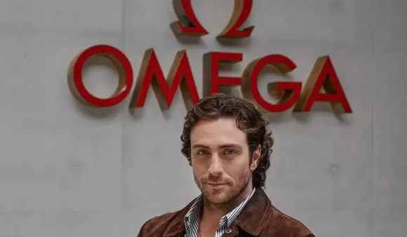 Aaron Taylor-Johnson se alătură OMEGA în calitate de ambasador al mărcii