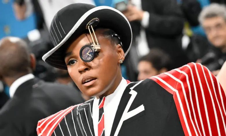 Detaliile remarcabile ale ținutelor pe care vedetele le-au purtat la Gala Met 2025