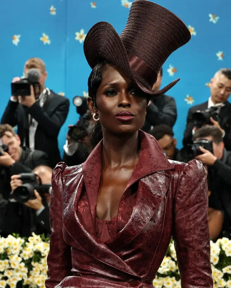 Jodie Turner-Smith la Gala Met 2025