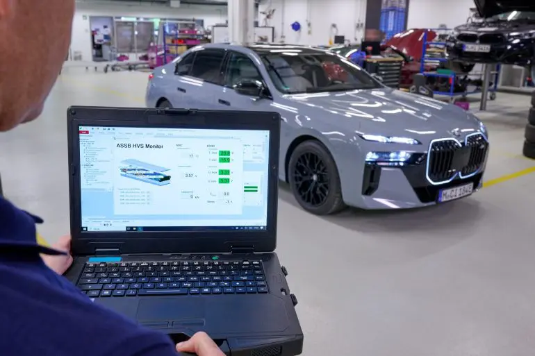BMW i7 este tester pentru BMW Group şi Solid Power 