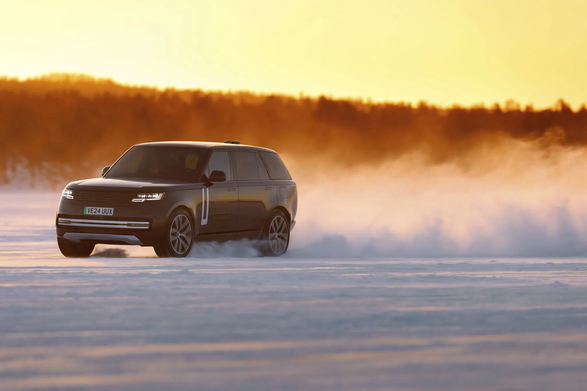 Range Rover Electric- Performanță pe gheață