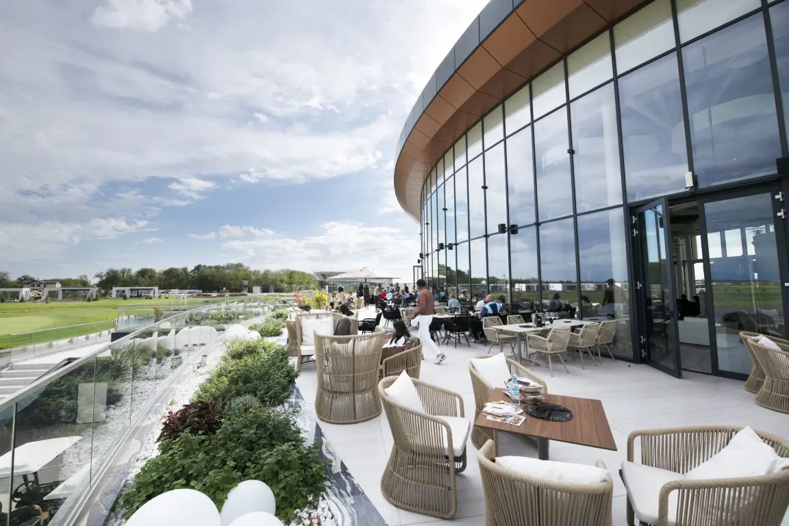 National Golf & Country Club - un nou spațiu de lux în România