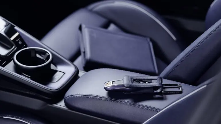 Porsche Italia colaborează cu Ferragamo