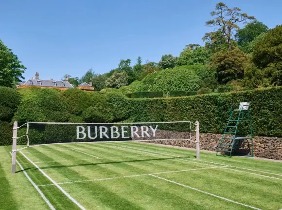 Burberry face un takeover al domeniului The Newt in Somerset, celebrând peisajul rural englezesc