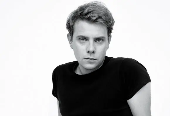 Jonathan Anderson devine unicul director de creație pentru întregul brand Dior