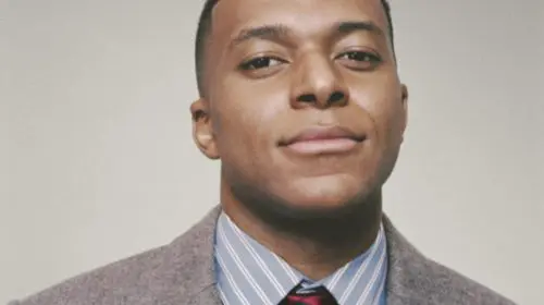 Dior dezvăluie un teaser pentru colecția de debut a lui Jonathan Anderson: o campanie al cărei star este fotbalistul Kylian Mbappé