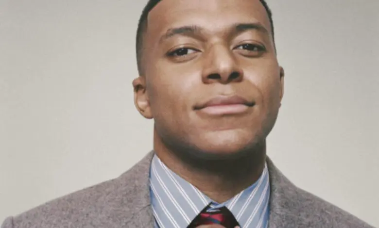 Dior dezvăluie un teaser pentru colecția de debut a lui Jonathan Anderson: o campanie al cărei star este fotbalistul Kylian Mbappé