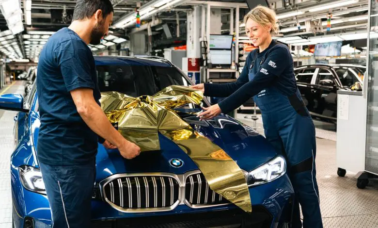 BMW 330e plug-in hybrid – Automobilul electrificat cu numărul 3 milioane