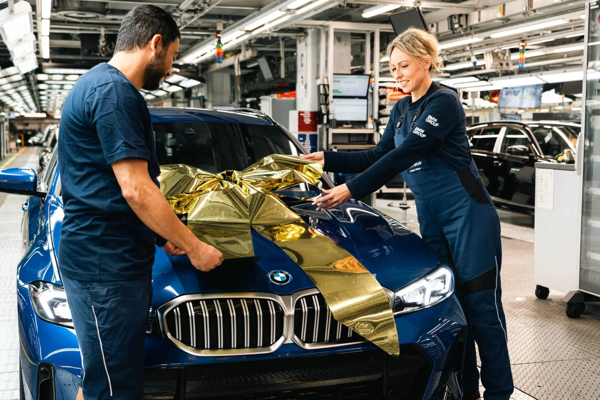 BMW 330e plug-in hybrid - Automobilul electrificat cu numărul 3 milioane
