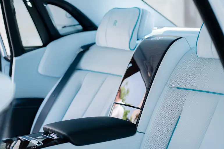 Rolls-Royce Phantom - 100 de ani sărbătoriți la București