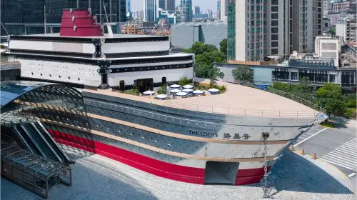 Louis Vuitton deschide „The Louis” – un concept store bazat pe experiență imersivă