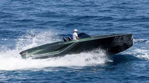 Frauscher x Porsche 850 Fantom stabilește un nou record de viteză