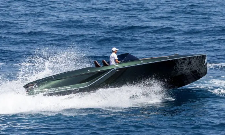 Frauscher x Porsche 850 Fantom stabilește un nou record de viteză