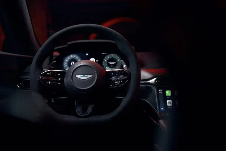 Aston Martin Vantage S 