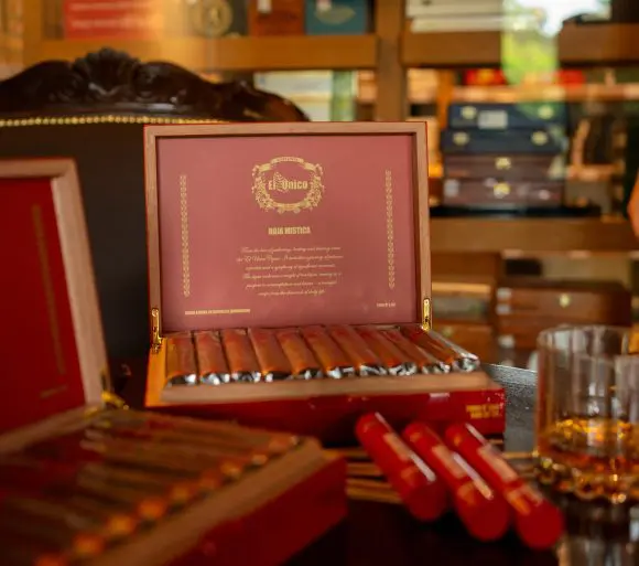 El Unico lansează primul brand de trabucuri din România – El Unico Cigars