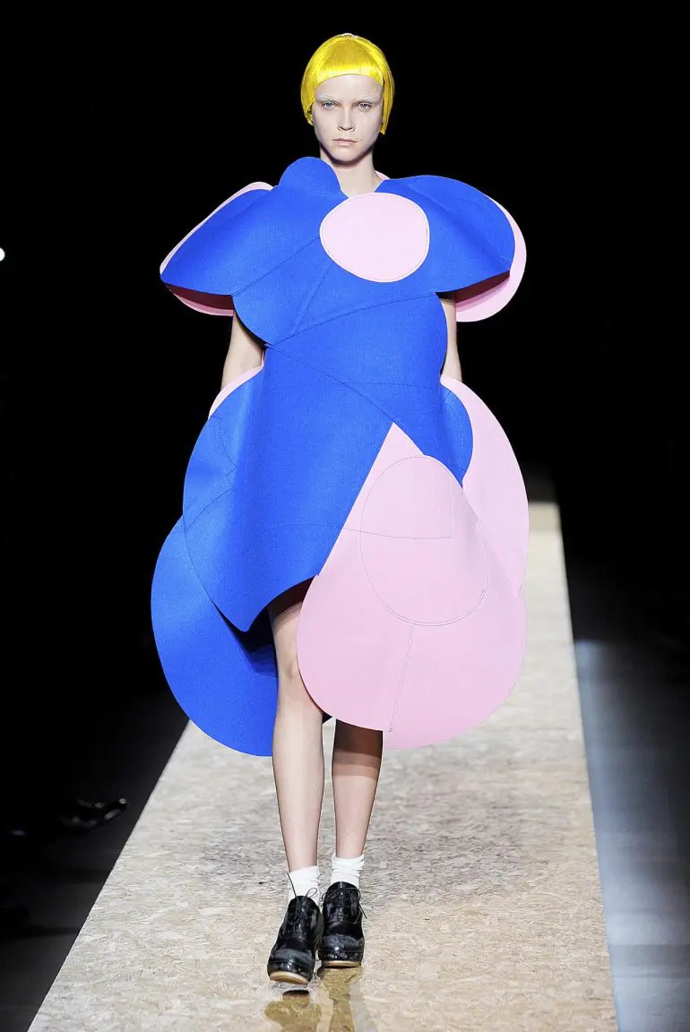 Colecția Comme des Garçons toamnă/iarnă 2012