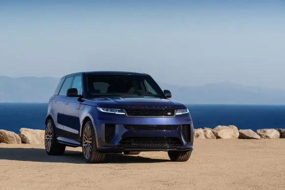 Range Rover extinde serviciul exclusiv SV Bespoke
