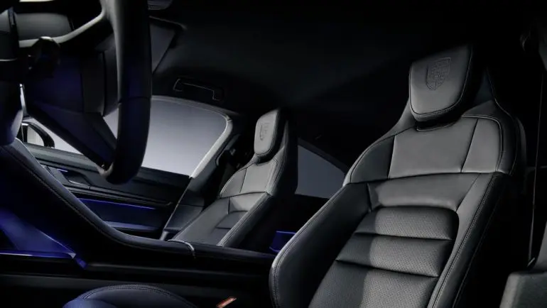 Porsche Taycan și Cayenne Black Edition 