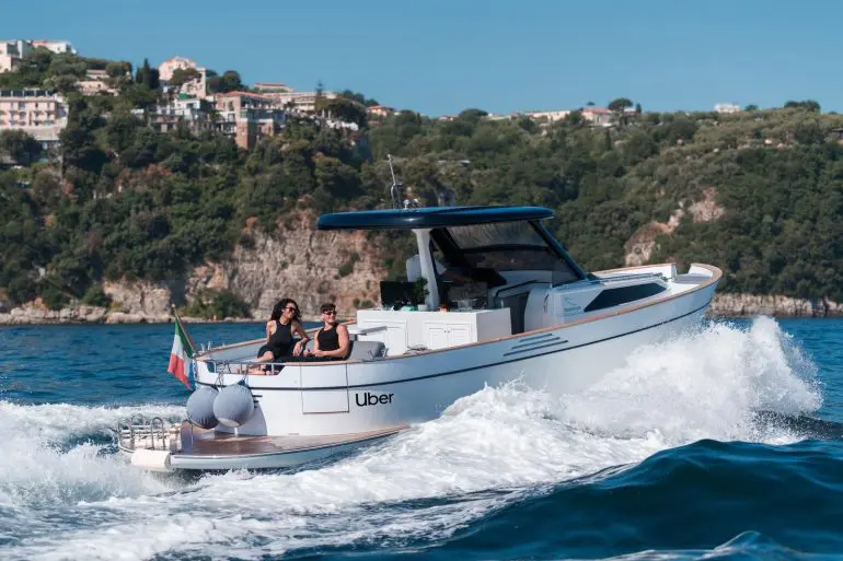 Uber Boat