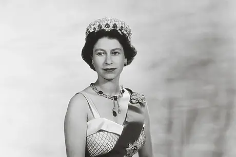 Reginei Elisabeta a II-a