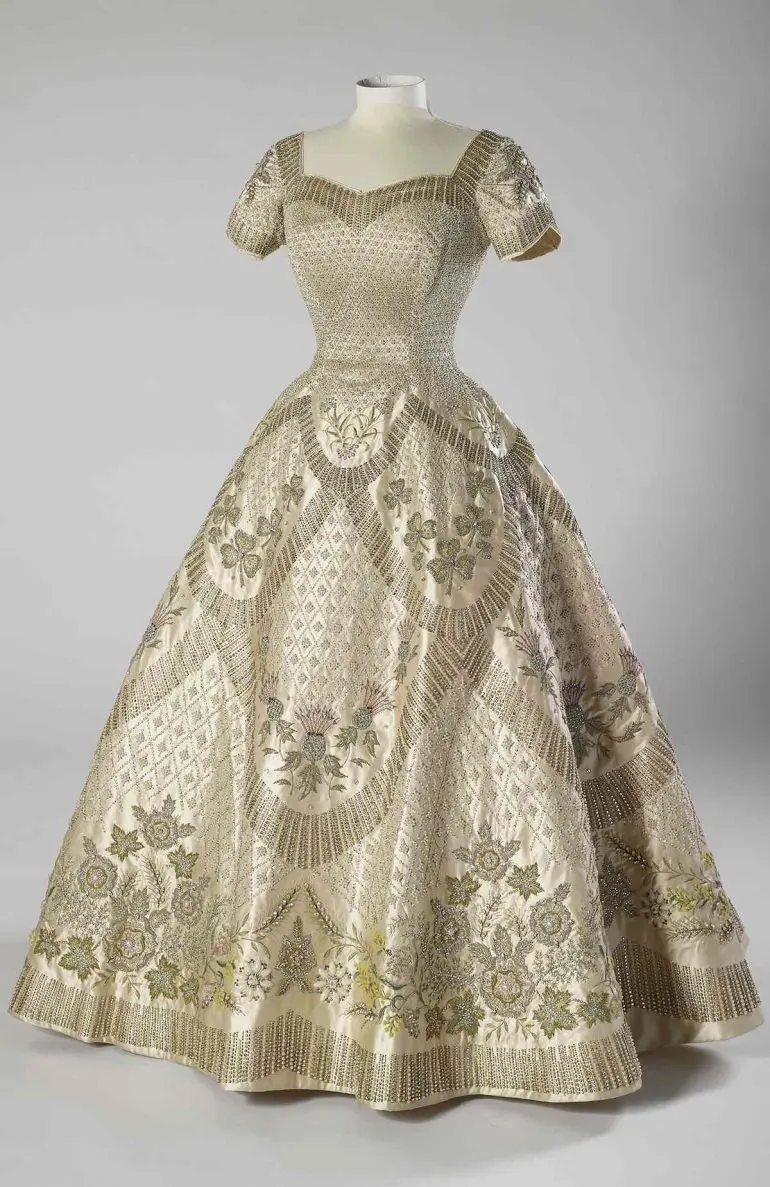 Reginei Elisabeta a II-a