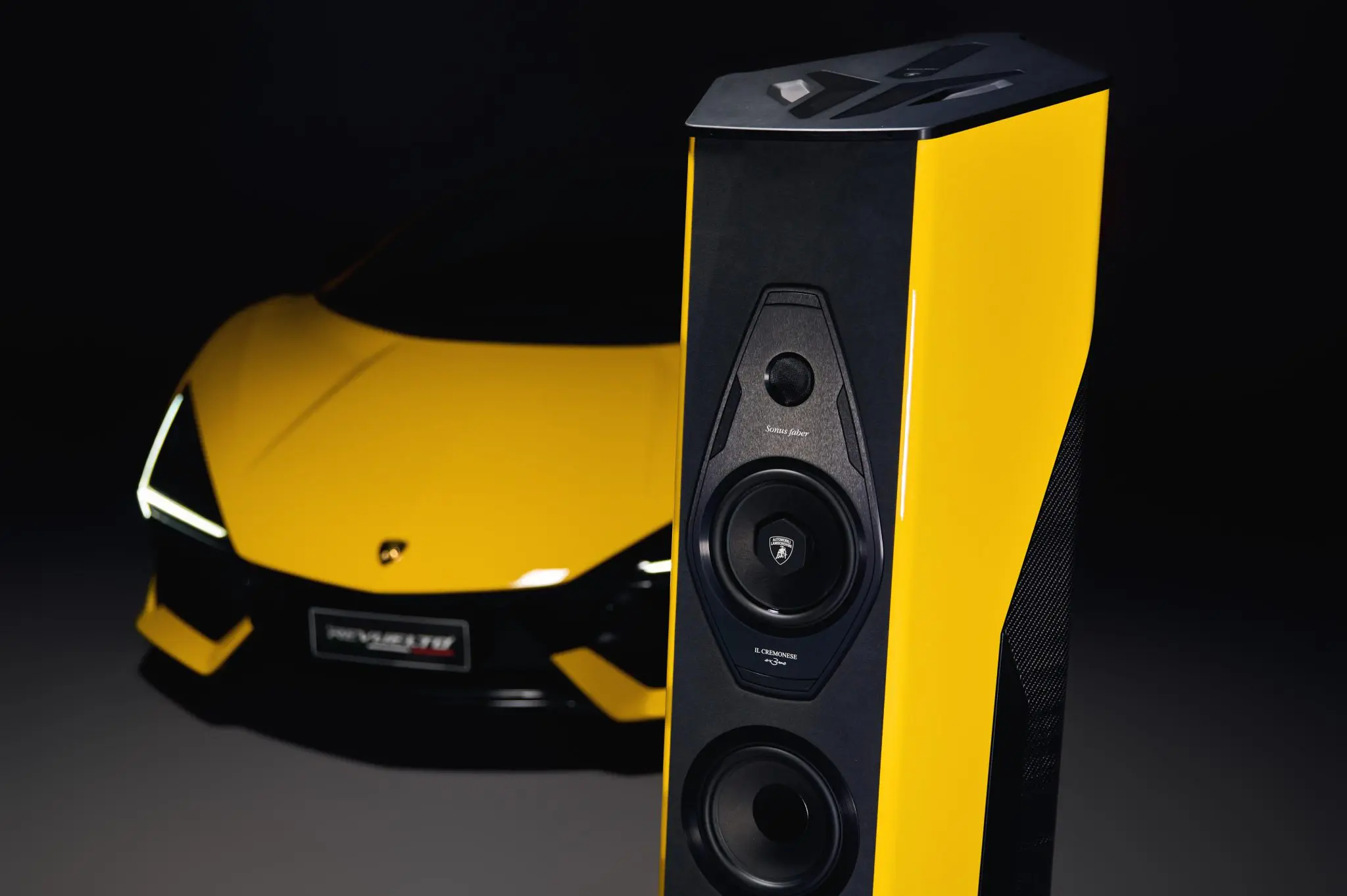 Automobili Lamborghini și Sonus Faber
