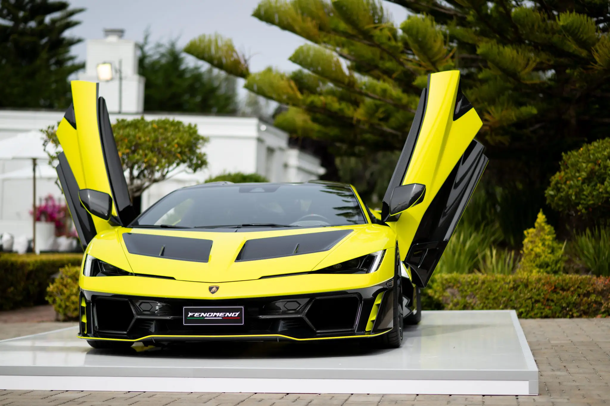 Lamborghini Fenomeno: „Manifest al designului” și cel mai puternic V12 de până acum