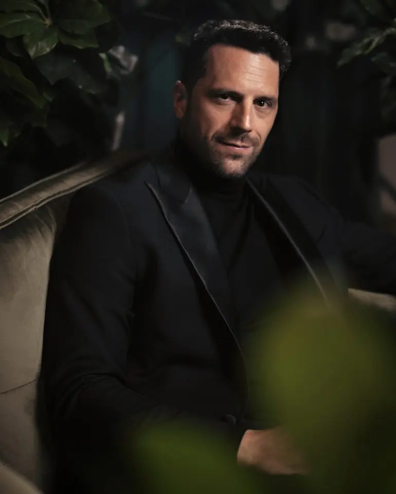 Adrian Nartea