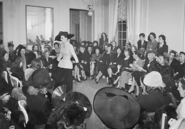 Primul show Christian Dior Haute Couture, 1947