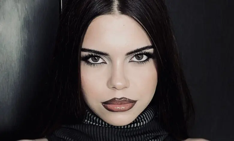 Alessiah lansează albumul Obscentra – O premieră pentru industria muzicală românească