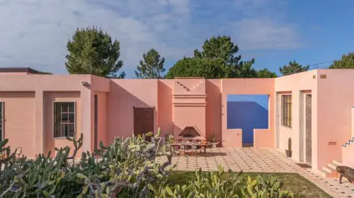 Christian Louboutin își extinde prezența ospitalieră în Portugalia