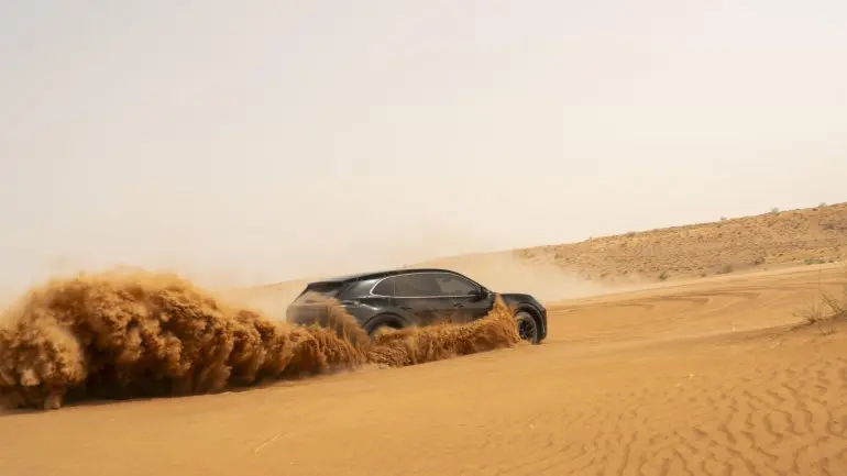 Porsche Cayenne testat în condiții extreme 