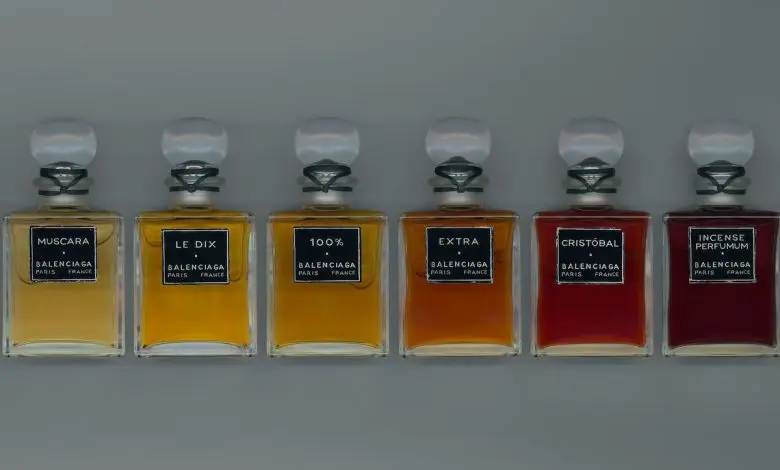 Balenciaga readuce din arhivă „Le Dix”, un parfum din 1947, alături de o nouă linie de esențe de lux