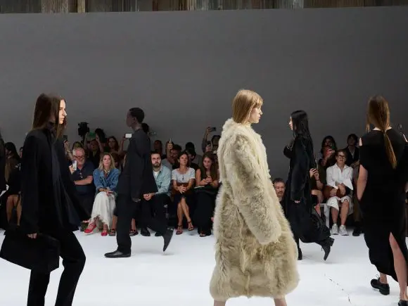 COS prezent pentru a patra oară consecutiv la New York Fashion Week