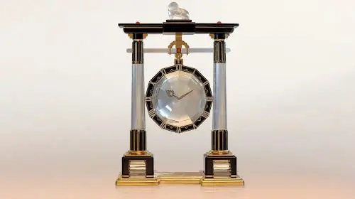 Un ceas Cartier Portico Mystery va fi scos la licitație în luna noiembrie