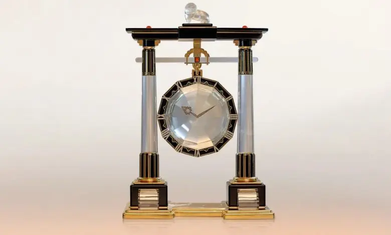 Un ceas Cartier Portico Mystery va fi scos la licitație în luna noiembrie