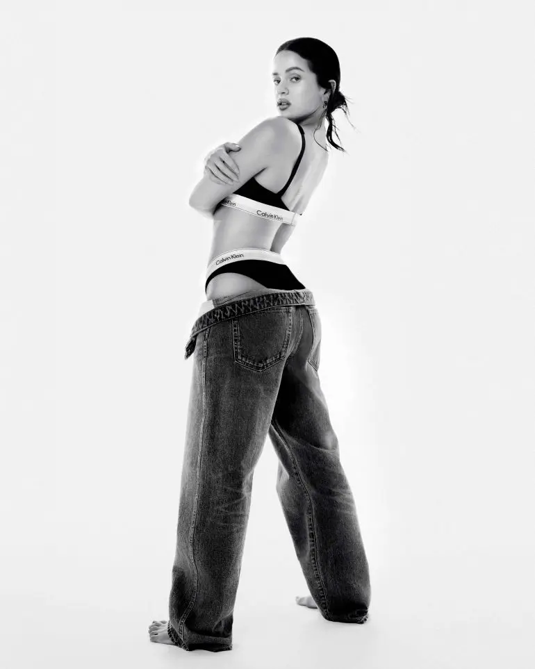 Rosalía Calvin Klein 
