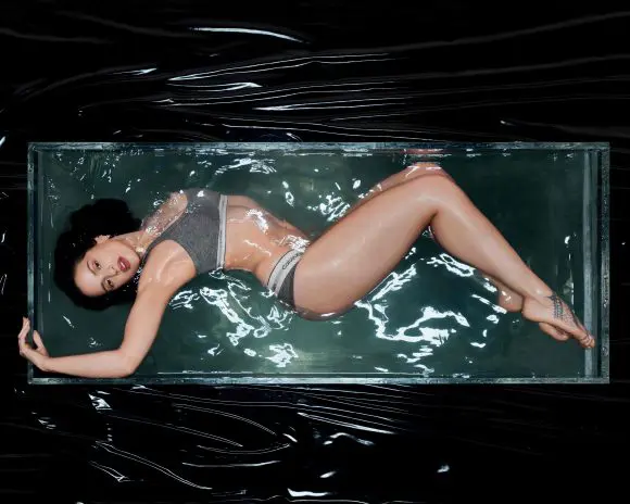 Rosalía este starul campaniei de lenjerie intimă Calvin Klein pentru toamnă 2025