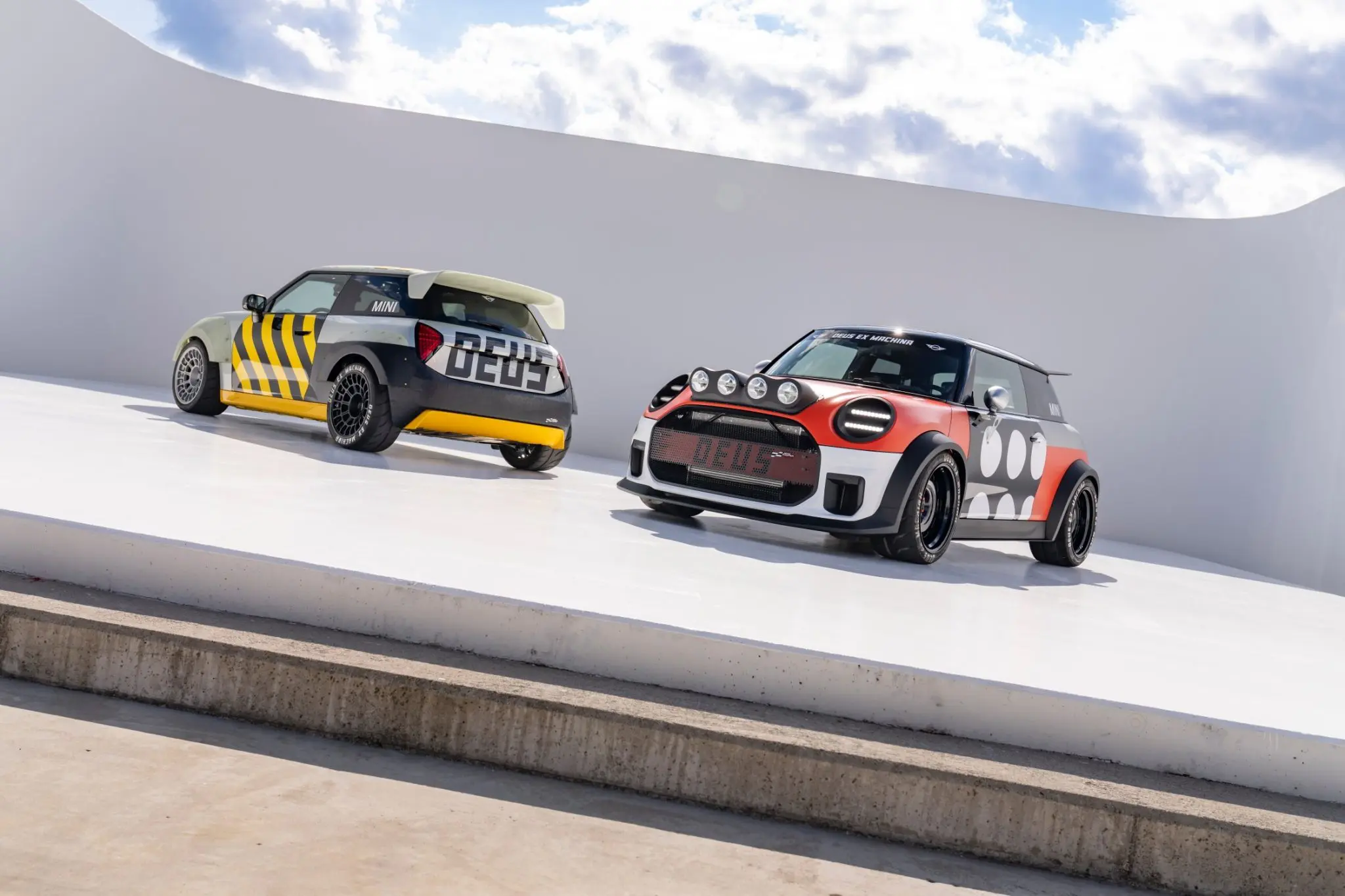 MINI JCW x Deus Ex Machina: Două concepte. Două automobile. Entuziasm unic