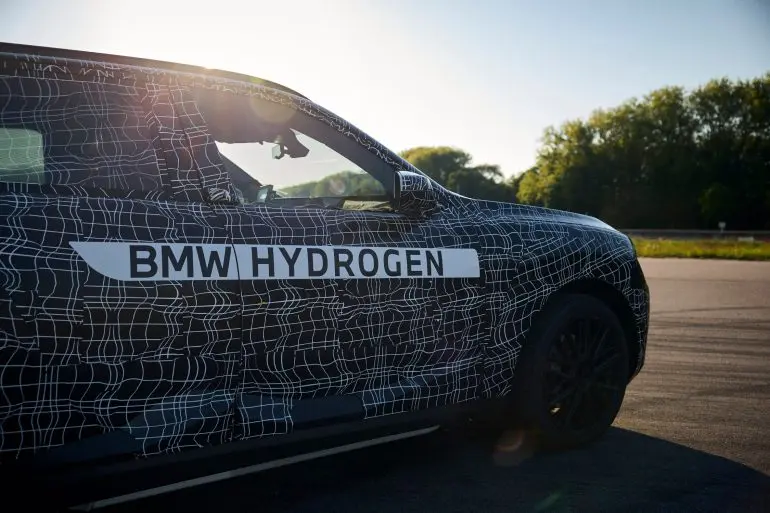 BMW iX5 Hydrogen 