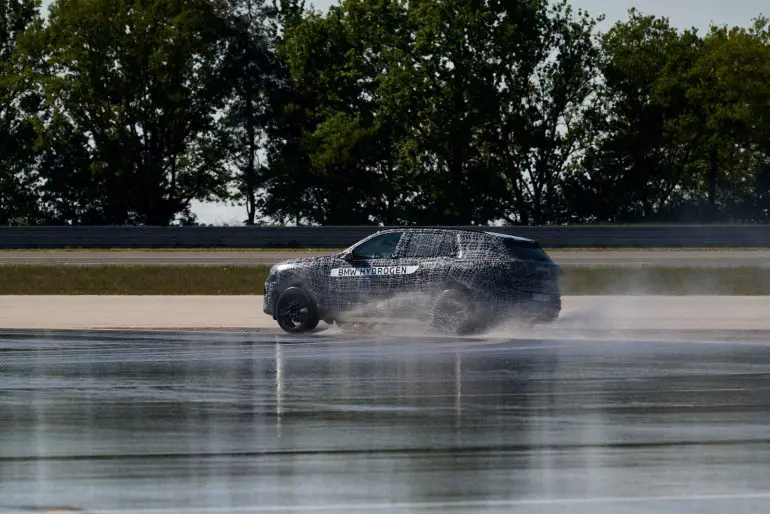 BMW iX5 Hydrogen 